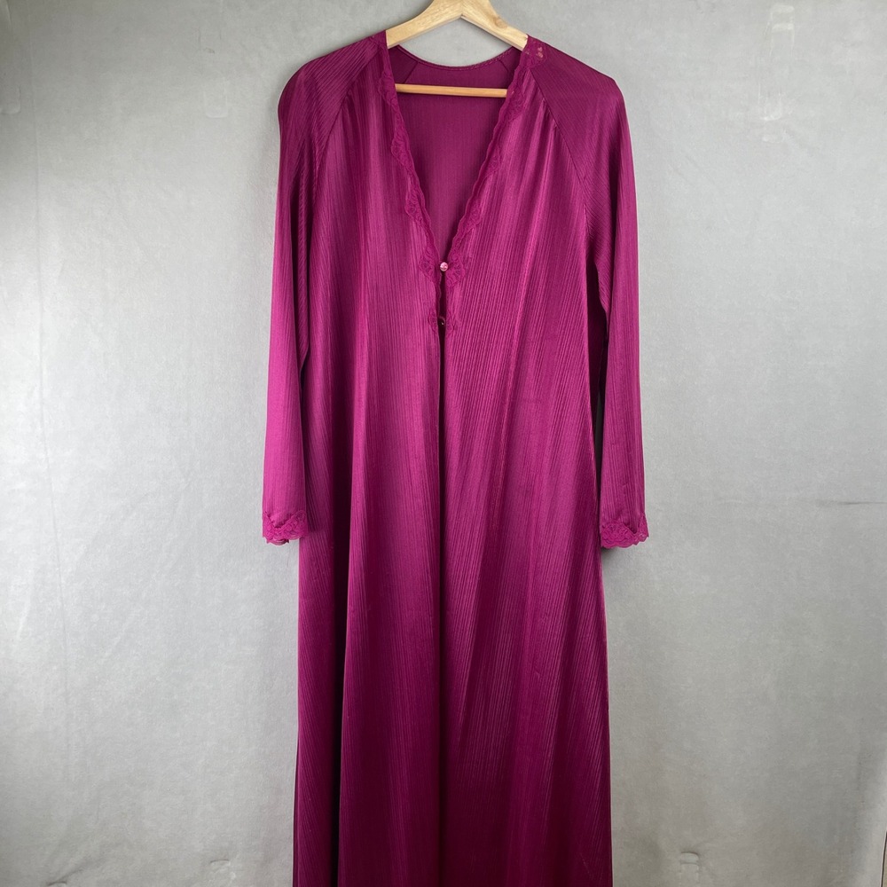 Vintage Lorraine Magenta Purple Pleated Lace Trim Maxi Robe Nightgown Large USA